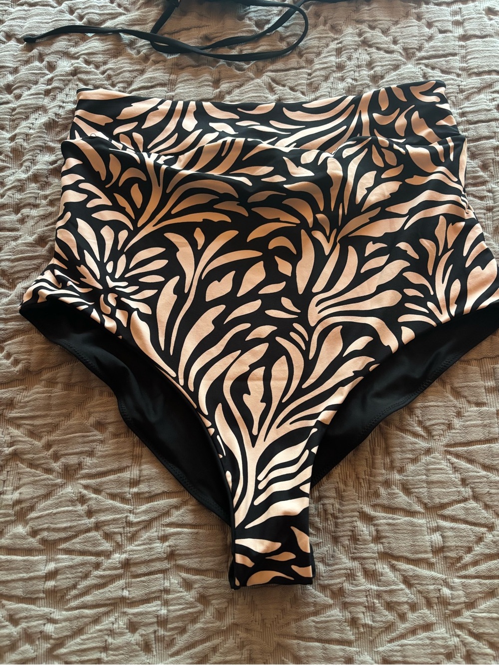 Aulieude Reversible Bikini Top + High Waist Bottoms